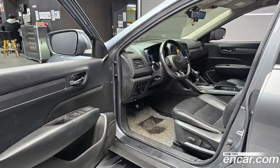 Renault QM6 2024 2.0 Автомат в Москве № 179322, фото 4