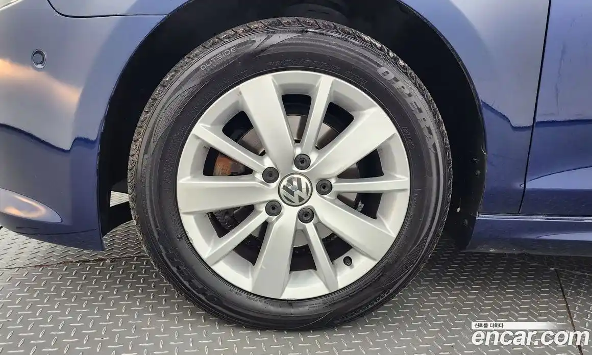 Volkswagen Golf 2013 1.6 Автомат в Москве № 187255, фото 5