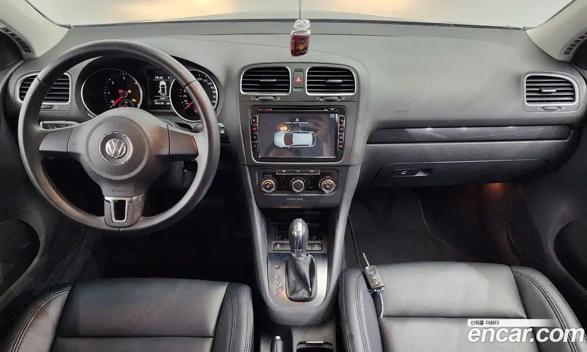 Volkswagen Golf 2013 1.6 Автомат в Москве № 187255, фото 7