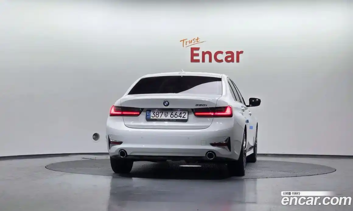 BMW 3-Series 2022 2.0 Автомат в Москве № 189710, фото 13