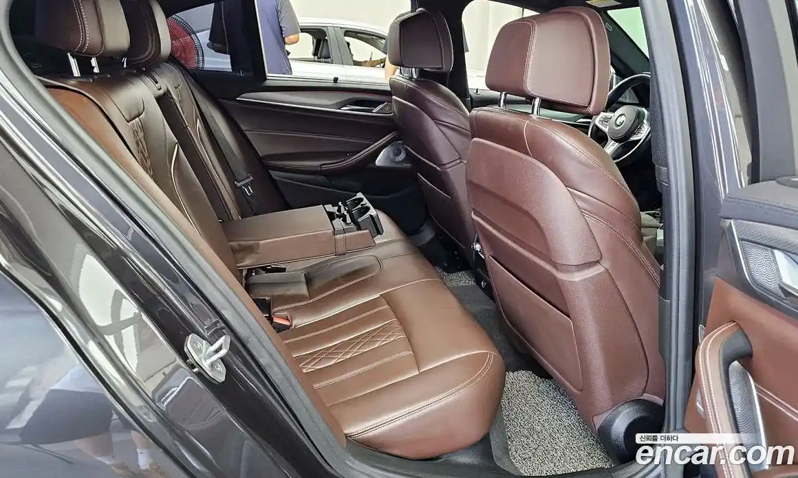 BMW 5-Series 2018 3.0 Автомат в Москве № 192482, фото 3