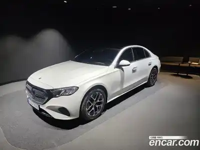 Mercedes-Benz E-Class 2026 2.0 Автомат в Москве № 193674, миниатюра 3
