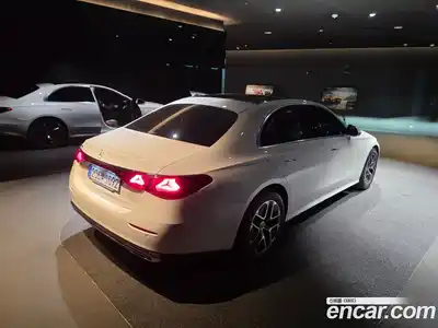 Mercedes-Benz E-Class 2026 2.0 Автомат в Москве № 193674, миниатюра 4