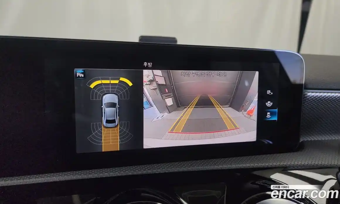 Mercedes-Benz A-Class 2021 2.0 Автомат в Москве № 194069, фото 15