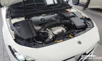 Mercedes-Benz A-Class 2021 2.0 Автомат в Москве № 194069, миниатюра 6