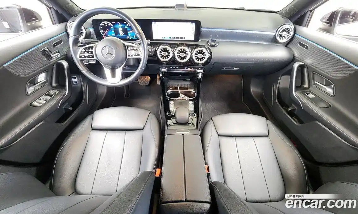 Mercedes-Benz A-Class 2021 2.0 Автомат в Москве № 194069, фото 7