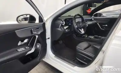 Mercedes-Benz A-Class 2021 2.0 Автомат в Москве № 194069, миниатюра 10