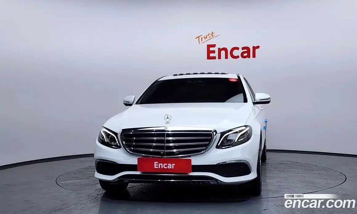 Mercedes-Benz E-Class 2018 2.0 Автомат в Москве № 194087, фото 19