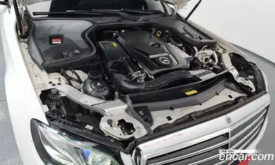 Mercedes-Benz E-Class 2018 2.0 Автомат в Москве № 194087, миниатюра 7