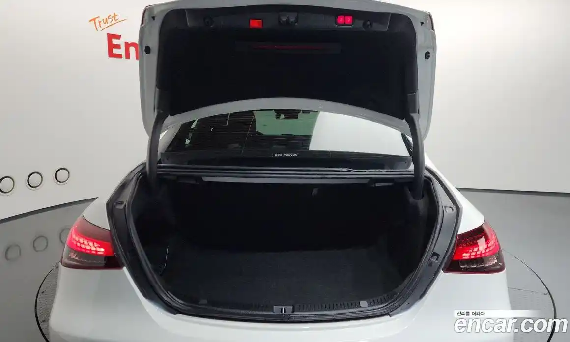 Mercedes-Benz E-Class 2021 2.0 Автомат в Москве № 194538, фото 20