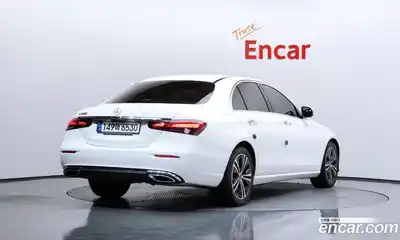 Mercedes-Benz E-Class 2021 2.0 Автомат в Москве № 194538, миниатюра 2