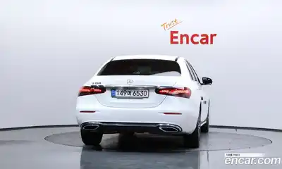 Mercedes-Benz E-Class 2021 2.0 Автомат в Москве № 194538, миниатюра 4