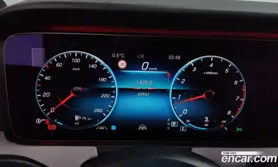 Mercedes-Benz E-Class 2021 2.0 Автомат в Москве № 194538, миниатюра 8