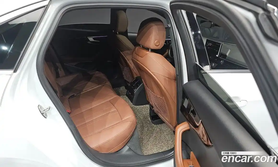 Audi A4 2022 2.0 Автомат в Москве № 195919, фото 11