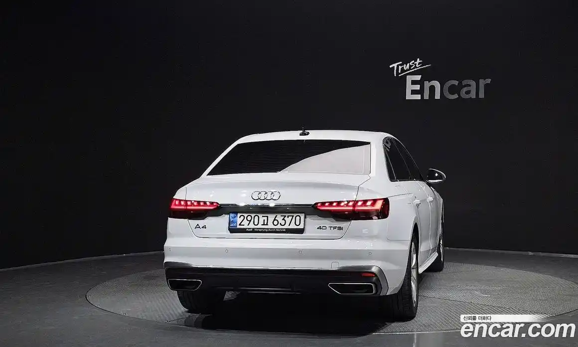 Audi A4 2022 2.0 Автомат в Москве № 195919, фото 4