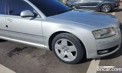 Audi A8, 2008