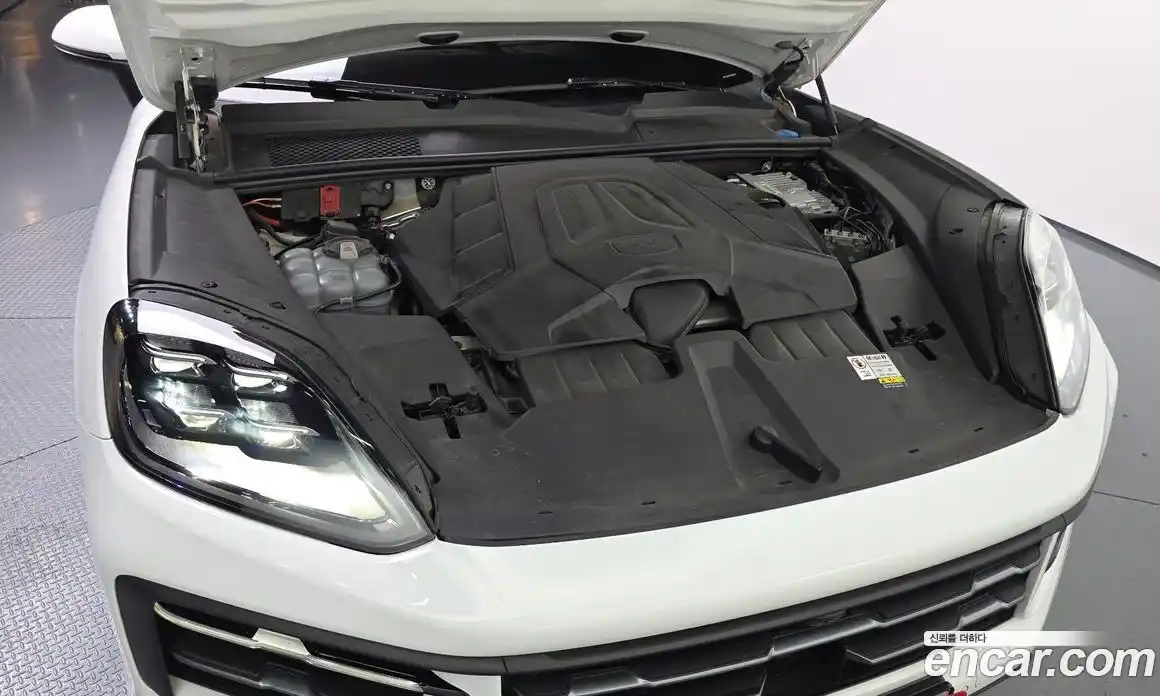 Porsche Cayenne 2024 3.0 Автомат в Москве № 197439, фото 15