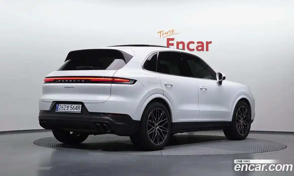 Porsche Cayenne 2024 3.0 Автомат в Москве № 197439, фото 16