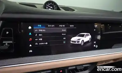 Porsche Cayenne 2024 3.0 Автомат в Москве № 197439, миниатюра 7