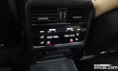 Porsche Cayenne 2024 3.0 Автомат в Москве № 197439, миниатюра 10