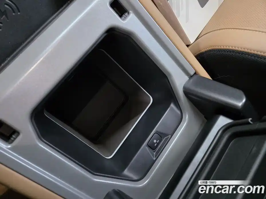 Land Rover Defender 2025 3.0 Автомат в Москве № 198086, фото 13