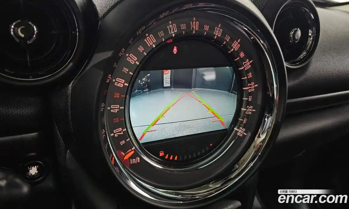 Mini Countryman 2015 2.0 Автомат в Москве № 198489, фото 18