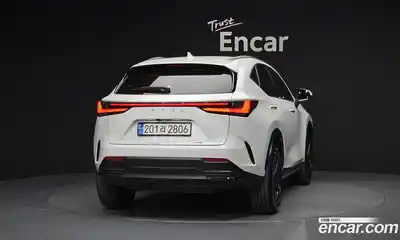 Lexus NX 2024 2.5 Автомат в Москве № 198794, миниатюра 4