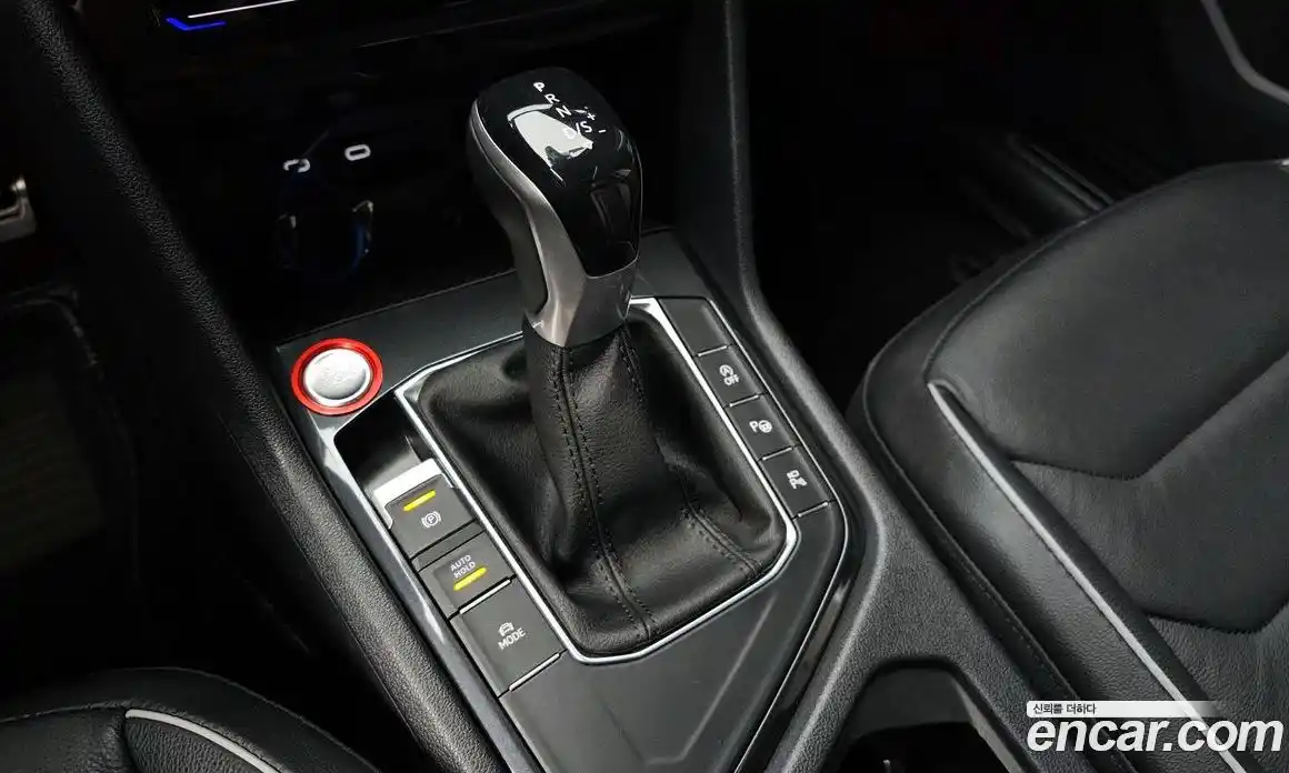 Volkswagen Tiguan 2022 2.0 Автомат в Москве № 198978, фото 9