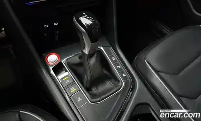 Volkswagen Tiguan 2022 2.0 Автомат в Москве № 198978, миниатюра 9