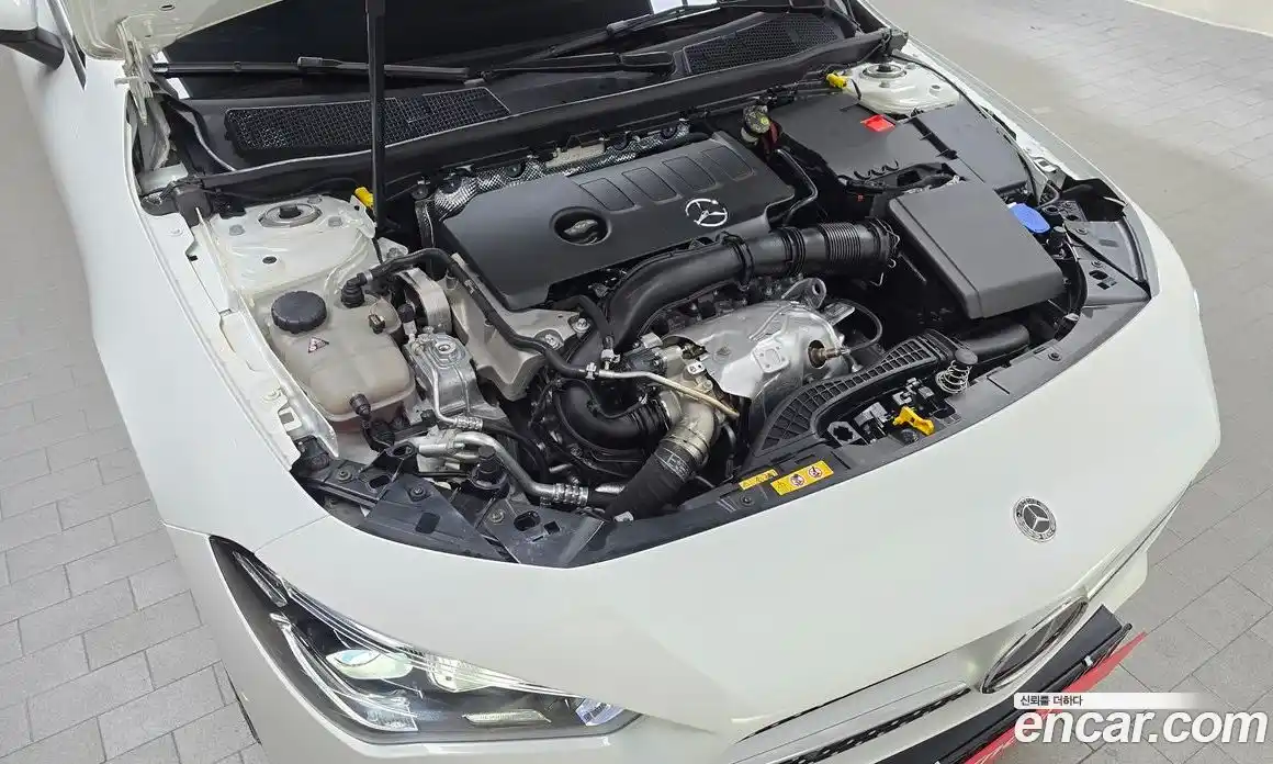 Mercedes-Benz CLA-Class 2023 2.0 Автомат в Москве № 202231, фото 6