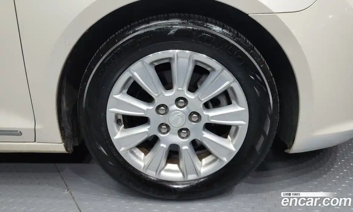 Chevrolet Alpheon 2011 2.4 Автомат в Москве № 202418, фото 13