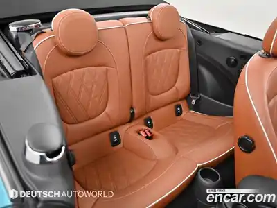 Mini Cooper Convertible 2019 2.0 Автомат в Москве № 208545, миниатюра 12