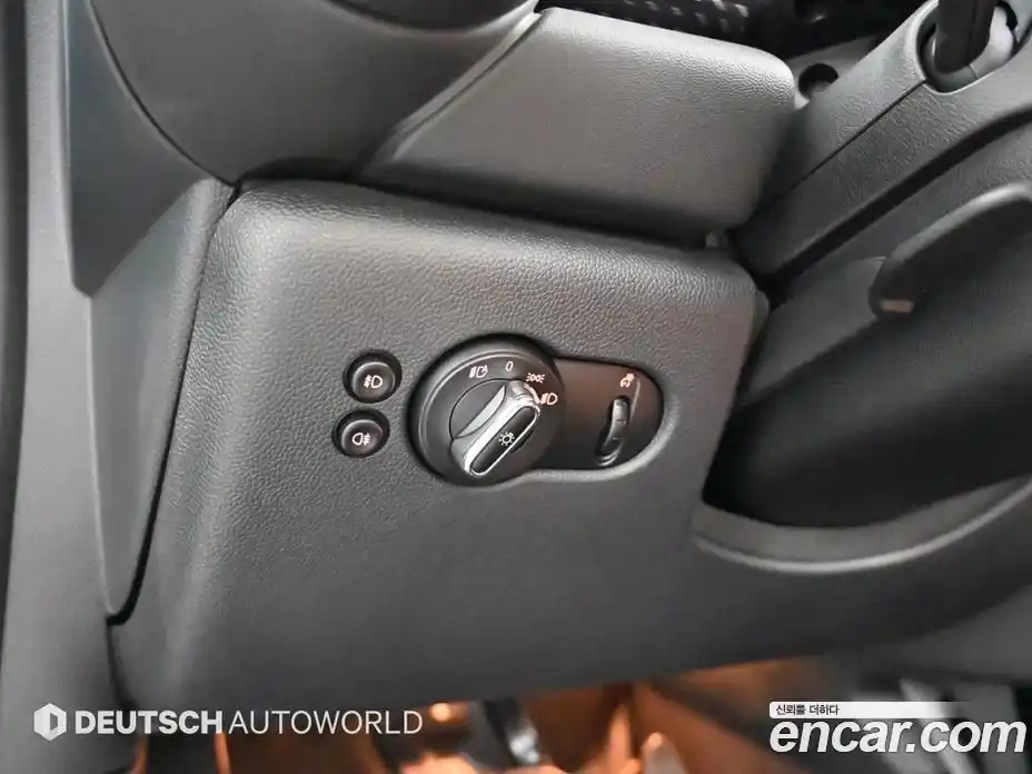 Mini Cooper Convertible 2019 2.0 Автомат в Москве № 208545, фото 16