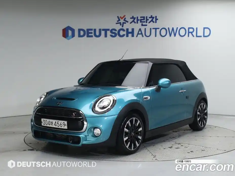 Mini Cooper Convertible 2019 2.0 Автомат в Москве № 208545, фото 20