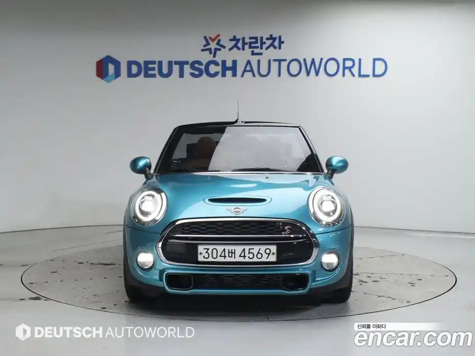Mini Cooper Convertible 2019 2.0 Автомат в Москве № 208545, фото 3