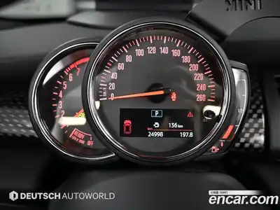 Mini Cooper Convertible 2019 2.0 Автомат в Москве № 208545, миниатюра 8