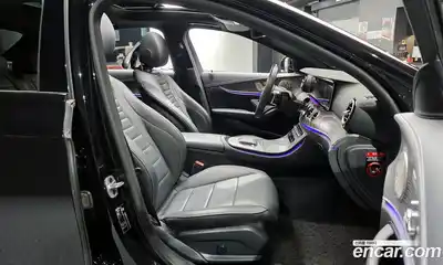 Mercedes-Benz E-Class, 2022