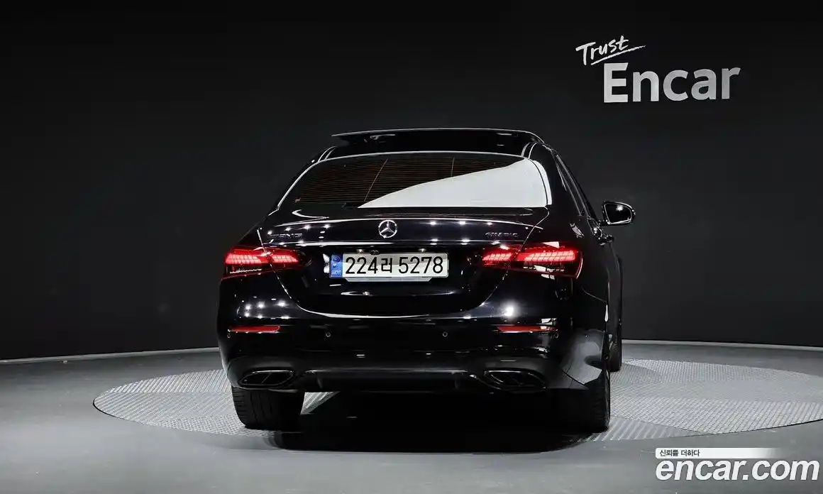 Mercedes-Benz E-Class 2022 2.0 Автомат в Москве № 212003, фото 19