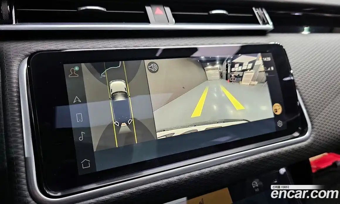 Land Rover Range-Rover Velar 2023 2.0 Автомат в Москве № 213353, фото 16