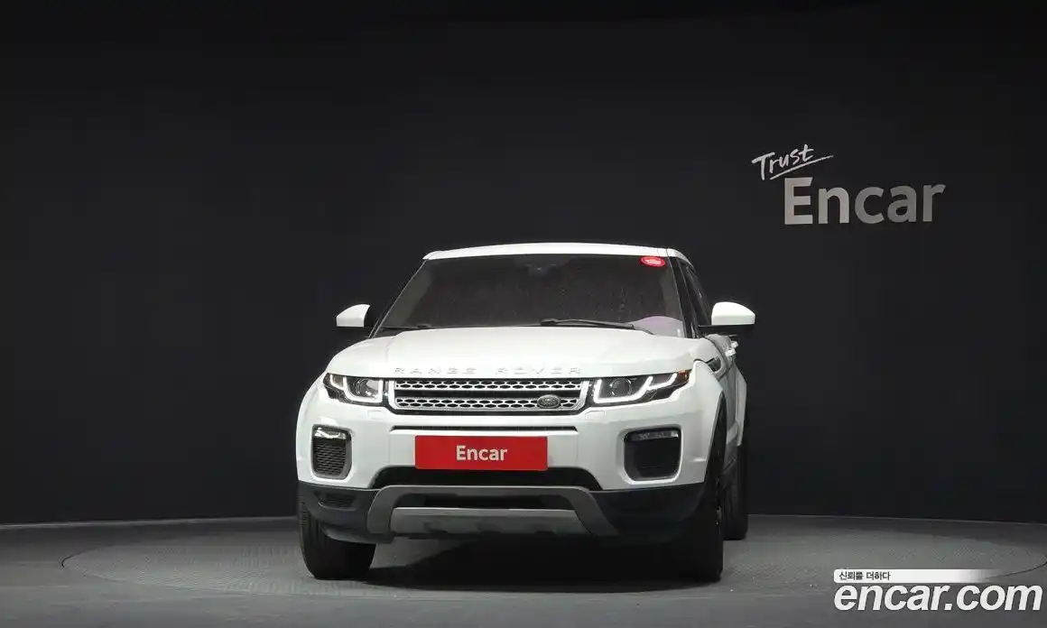 Land Rover Range-Rover Evoque 2016 2.0 Автомат в Москве № 213391, фото 3