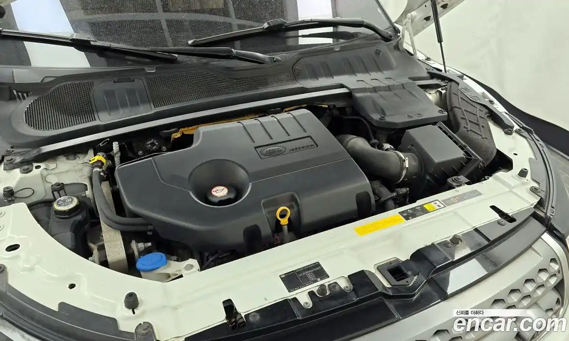 Land Rover Range-Rover Evoque 2016 2.0 Автомат в Москве № 213391, фото 7