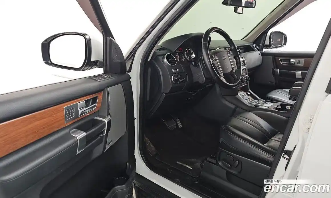 Land Rover Discovery 2016 3.0 Автомат в Москве № 213586, фото 10