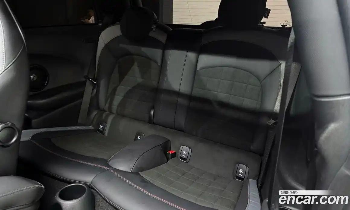 Mini Cooper 2024 2.0 Автомат в Москве № 214237, фото 12