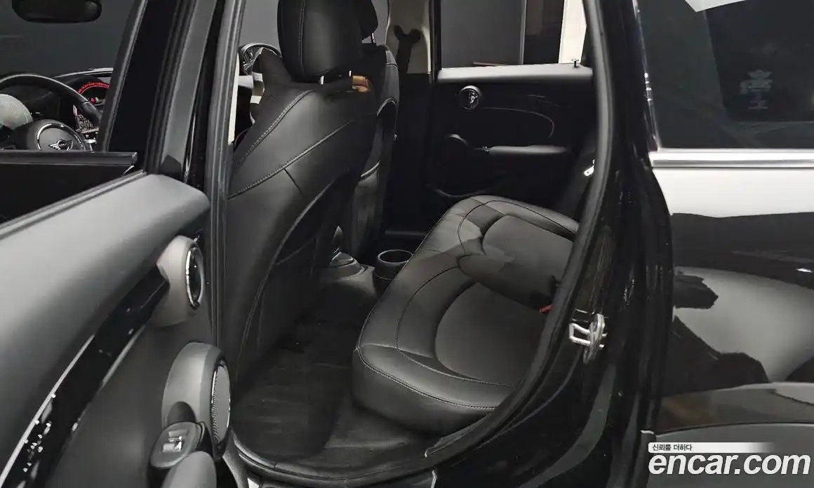 Mini Cooper 2022 2.0 Автомат в Москве № 214279, фото 12