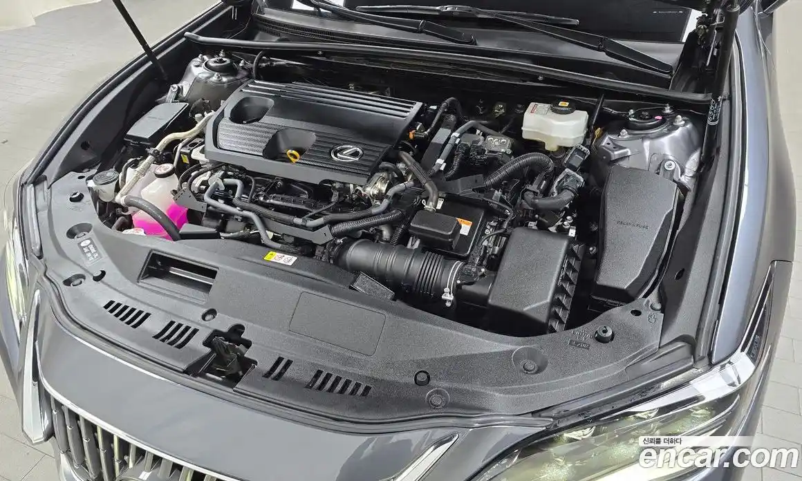 Lexus ES 2024 2.5 Автомат в Москве № 214597, фото 6