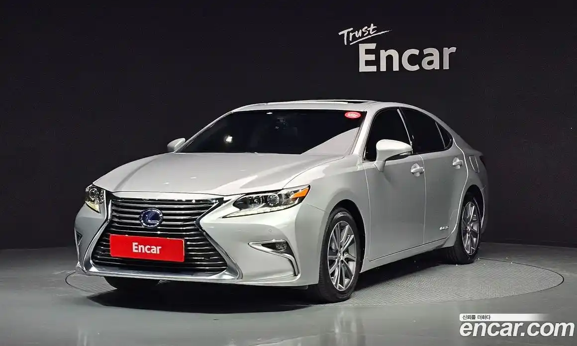 Lexus ES 2016 2.5 Автомат в Москве № 214689, фото 16