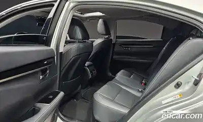 Lexus ES 2016 2.5 Автомат в Москве № 214689, миниатюра 2