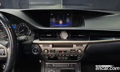 Lexus ES 2016 2.5 Автомат в Москве № 214689, миниатюра 6