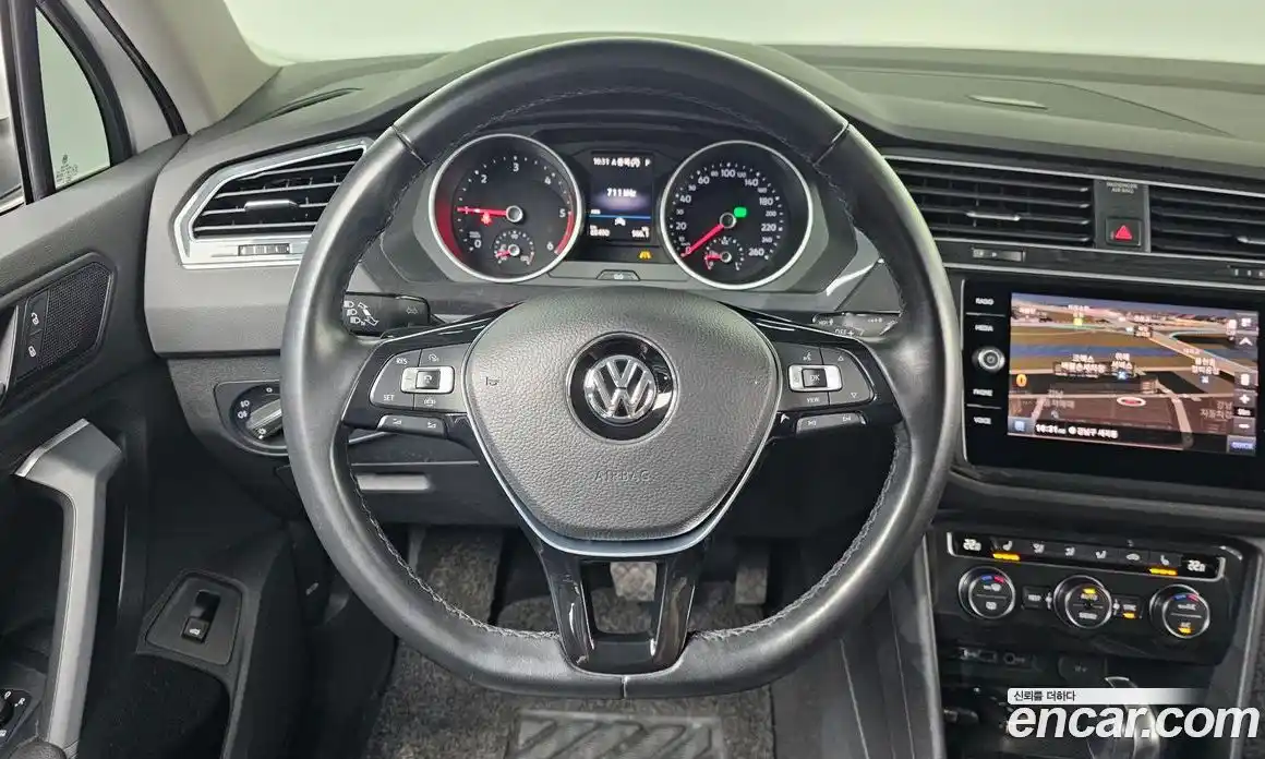 Volkswagen Tiguan 2020 2.0 Автомат в Москве № 215177, фото 13