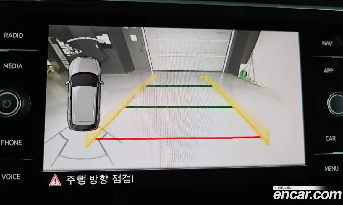 Volkswagen Tiguan 2020 2.0 Автомат в Москве № 215177, фото 15